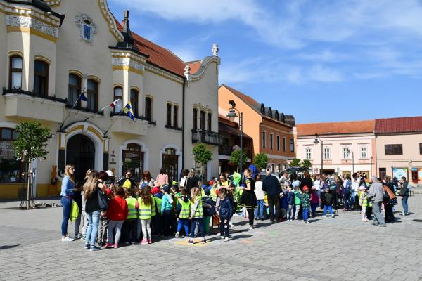 Oslavy Dňa zeme na Námestí M. R. Štefánika v Top Oslavy Dňa zeme na Námestí M. R. Štefánika v Top