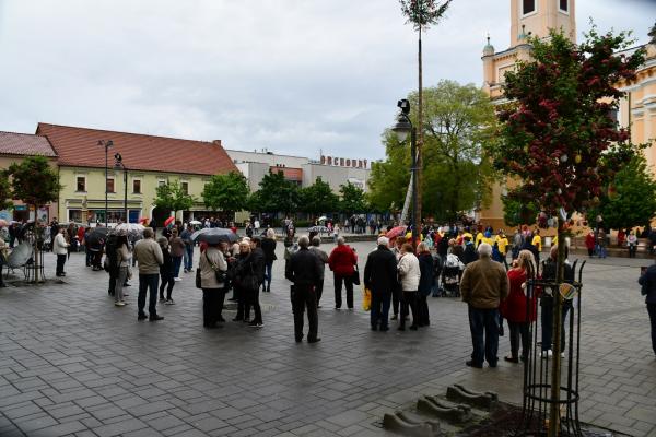 Stavanie Mája v Topoľčanoch Stavanie Mája v Topoľčanoch