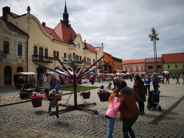 Ľudové umelecké remeslá v Topoľčanoch Ľudové umelecké remeslá v Topoľčanoch