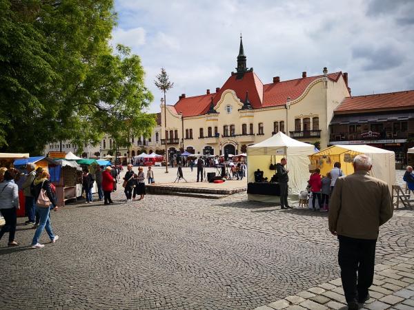 Ľudové umelecké remeslá v Topoľčanoch Ľudové umelecké remeslá v Topoľčanoch